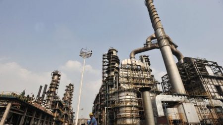 China se abre a perforaciones de gas y petróleo extranjeras mientras cae su producción nacional