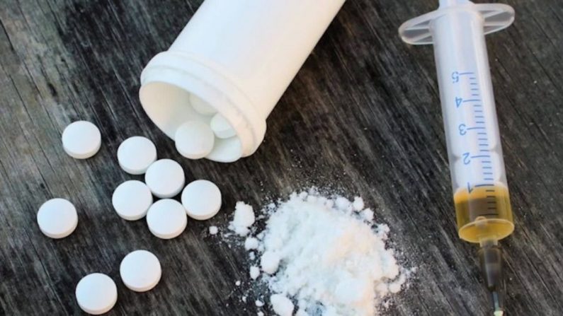 El fentanilo es de 50 a 100 veces más potente que la morfina y de 30 a 50 veces más potente que la heroína. (CNN)