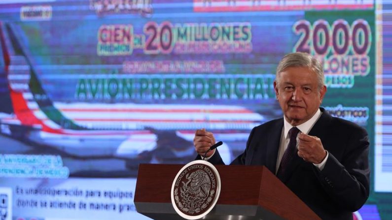 El presidente de México, Andrés Manuel López Obrador, participa el 7 de febrero de 2020 durante una rueda de prensa matutina, en Palacio Nacional de Ciudad de México (México). EFE/ Mario Guzmán