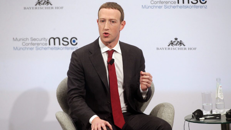 El fundador y CEO de Facebook, Mark Zuckerberg, habla durante un panel en la Conferencia de Seguridad de Múnich 2020 en Múnich, Alemania, el 15 de febrero de 2020. (Johannes Simon / Getty Images)