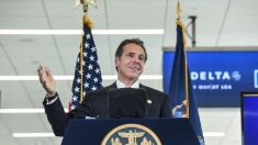 Cuomo mejora oferta al gobierno federal en un intento de eliminar la prohibición de los neoyorquinos