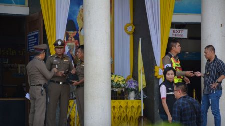 Un soldado mata a 20 personas en un tiroteo en centro comercial de Tailandia