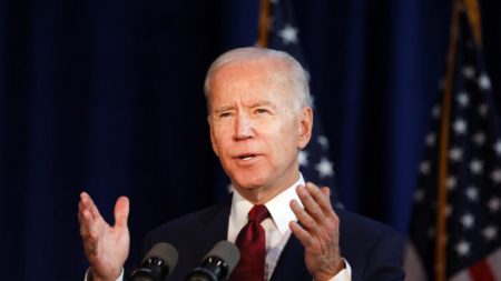 Senador republicano dice que Joe Biden podría ser impugnado si se convierte en presidente