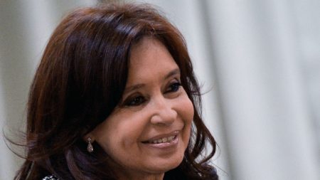 Cristina Fernández ya no tiene ordenes de detención en su contra