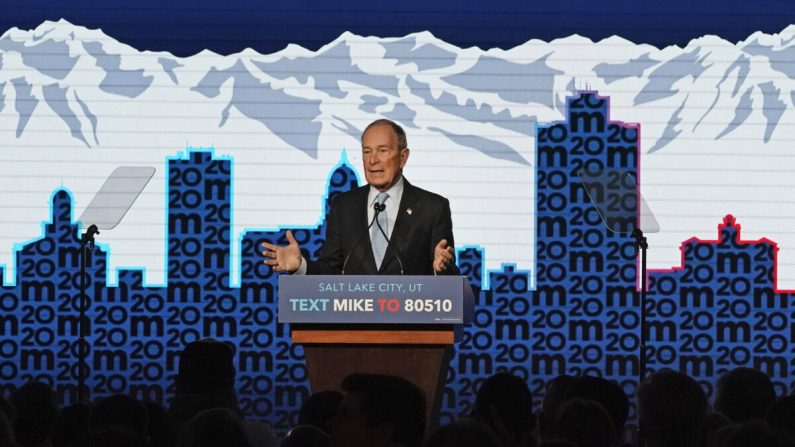 El candidato presidencial demócrata, Mike Bloomberg, habla con sus partidarios en un mitin en Salt Lake City, Utah, el 20 de febrero de 2020. (George Frey/Getty Images)