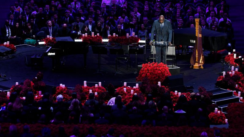 Shaquille O'Neal habla durante la celebración de la vida de Kobe Bryant y Gianna Bryant en el Staples Center el 24 de febrero de 2020 en Los Ángeles, California, (EE.UU.). (Kevork Djansezian/Getty Images)