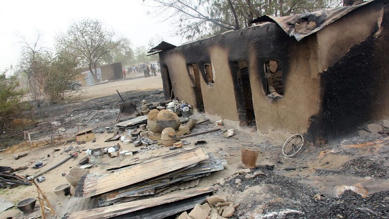Al menos 22 niños murieron calcinados el 8 de noviembre de 2021 en el incendio de varias cabañas de una escuela en el municipio rural de Maradi, en el centro de Níger, informó a Efe una fuente de seguridad. (Imagen de archivo de Stringer/AFP vía Getty Images)