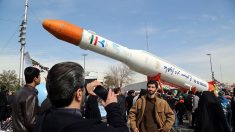 El lanzamiento fallido de un satélite iraní encubre su programa balístico nuclear, dice Pompeo