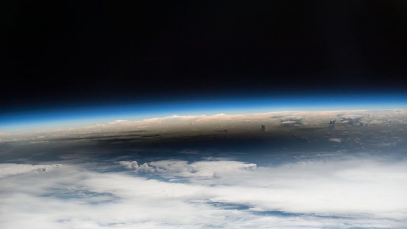 Imagen de archivo de la NASA que muestra la Tierra desde el espacio el 21 de agosto de 2017. (Fotografía de la NASA a través de Getty Images)