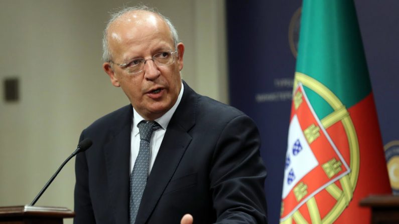 El canciller portugués Augusto Santos Silva da una conferencia de prensa luego de su reunión con su homólogo turco en Ankara, el 18 de octubre de 2017. (ADEM ALTAN / AFP / Getty Images)