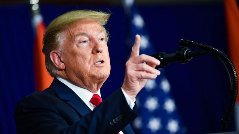 El presidente Donald Trump habla durante una conferencia de prensa en Nueva Delhi, India, el 25 de febrero de 2020. (Mandel Ngan/AFP a través de Getty Images)