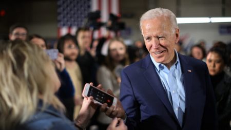 «Recibimos un puñetazo en el estómago en Iowa», dice Joe Biden