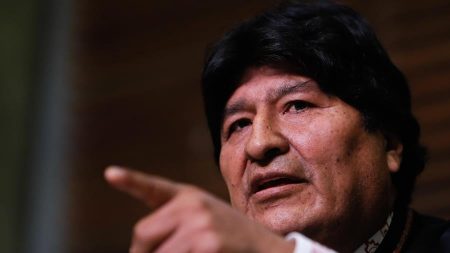 Diputado boliviano revela que Evo ordenó a sindicalista que pidiera su renuncia, en presunto «autogolpe»