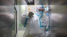 El personal sanitario, exhausto, se prepara para lo peor en Wuhan: «Vivimos con miedo cada día»