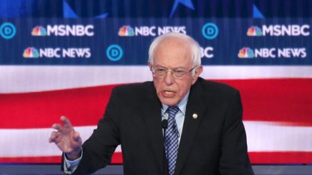 Sanders dice que el candidato con más votos debería lograr la nominación demócrata