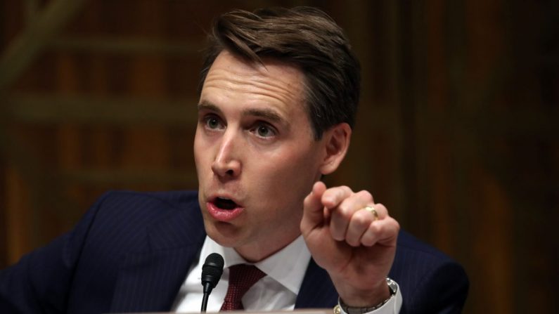 Senador Joshua Hawley en Washington el 1 de mayo de 2019. (Win McNamee/Getty Images)