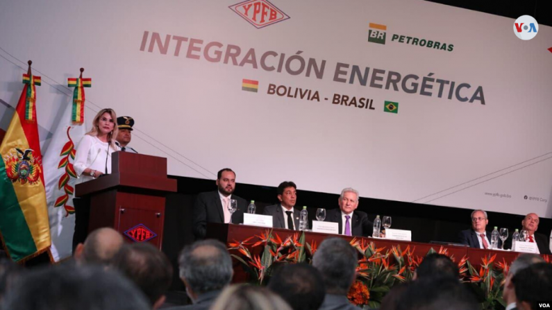 La presidenta interina de Bolivia, Jeaniñe Áñez, desveló el hallazgo durante su intervención en el acto de la firma de adenda al contrato de compra-venta de gas boliviano por parte de la estatal brasileña Petrobras. (Foto: Yuvinka Gozalvez Avilés)
