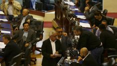 Gobierno salvadoreño pide al Congreso USD 5 000 millones por el virus del PCCh