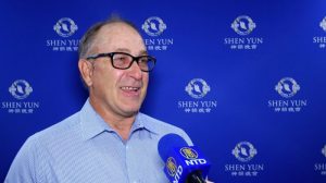 «Ordenado, organizado, hermoso, precioso»: Empresario de Arizona disfrutó plenamente de Shen Yun