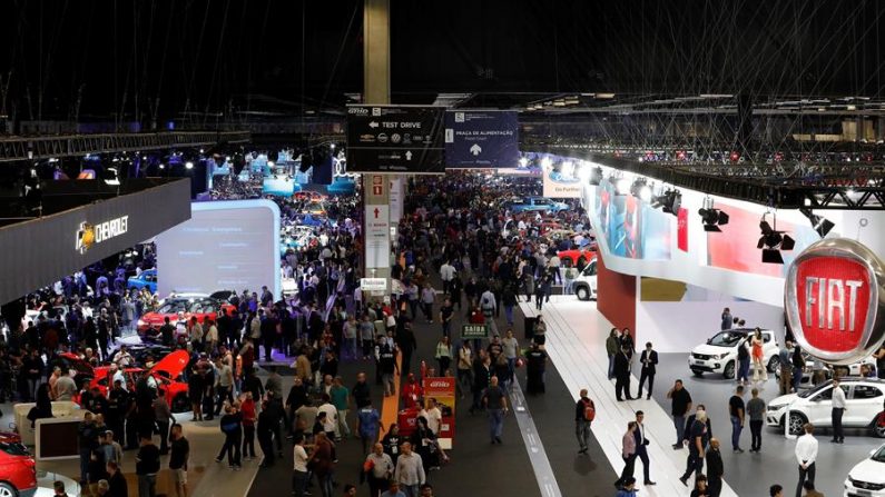 Fotografía tomada en noviembre de 2018 en la que se hizo un registro general de la apertura del Salón Internacional del Automóvil de Sao Paulo (Brasil). EFE/Marcelo Chello/Archivo
