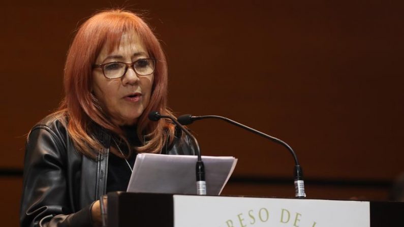 La presidenta de la Comisión Nacional de Derechos Humanos (CNDH), Rosario Piedra Ibarra, habla durante su primer informe de actividades a la Presidenta de la Mesa Directiva del Senado de la República de la LXIV Legislatura, la Senadora Mónica Fernández Balboa. EFE/ Mario Guzmán/Archivo
