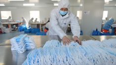 EE.UU. elimina aranceles sobre mascarillas y otros suministros médicos de China