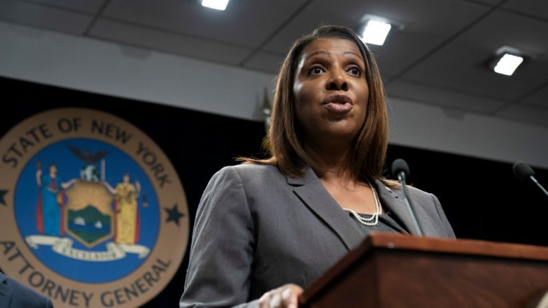 La Fiscal General de Nueva York, Letitia James, habla durante una conferencia de prensa, el 11 de junio de 2019 en la ciudad de Nueva York. (Fotografía de Drew Angerer/Getty Images)
