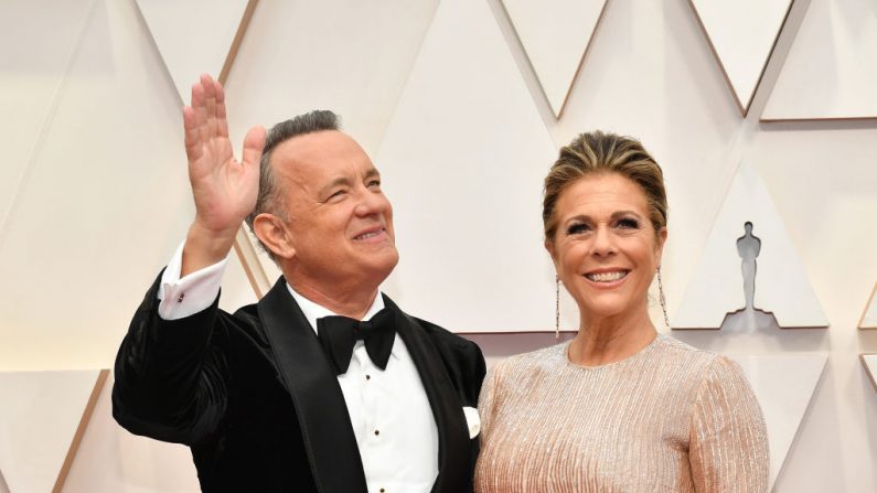 Actor y productor estadounidense Tom Hanks y su esposa, actriz Rita Wilson asisten a la 92ª edición de los Premios de la Academia en Hollywood y Highland el 9 de febrero de 2020 en Hollywood, California, EE.UU. (Amy Sussman/Getty Images)