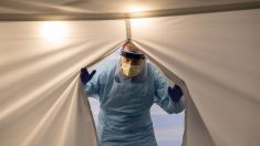 Hospitales de EE.UU. cancelan cirugías electivas y se preparan para aumento de pacientes con COVID-19