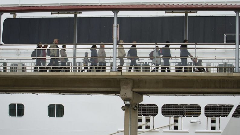 Brasil endurece cuarentena en un crucero atracado en Santos con 757 pasajeros. Imagen ilustrativa. (Foto JAIME REINA/AFP via Getty Images)