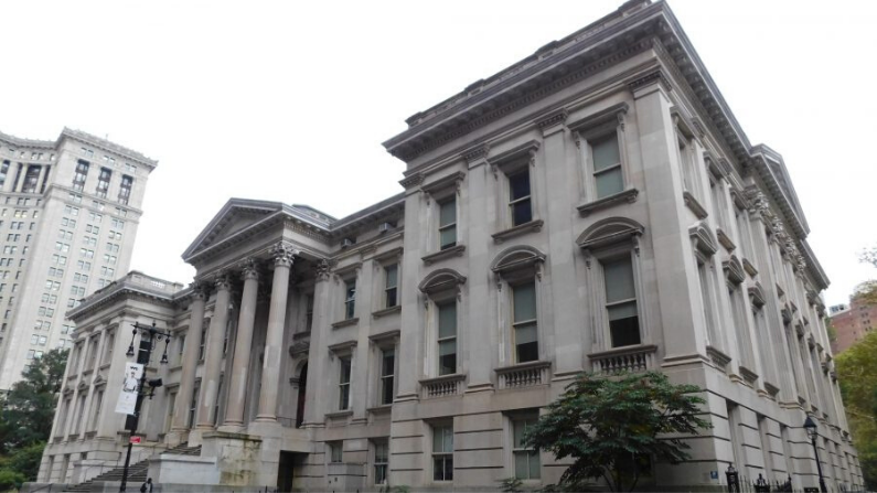 La sede del Departamento de Educación de la ciudad de Nueva York se encuentra en el antiguo juzgado de Tweed en el Bajo Manhattan. (Jimmy Emmerson/Flickr/[CC BY 2.0 (ept.ms/2haHp2Y)])