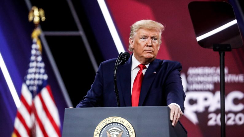 El presidente Donald Trump habla en la convención CPAC en National Harbor, Maryland, el 29 de febrero de 2020. (Samira Bouaou / The Epoch Times)