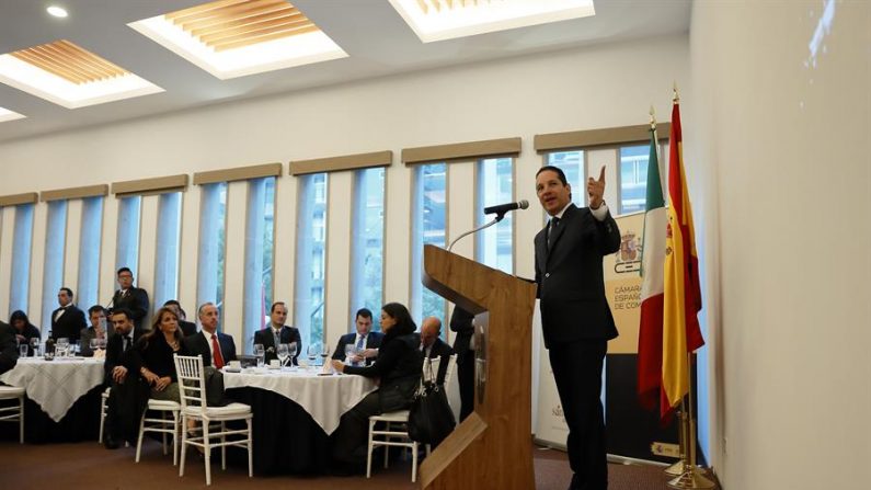 El gobernador del estado de Querétaro, Francisco Domínguez durante un acto en Ciudad de México. EFE/José Méndez/Archivo
