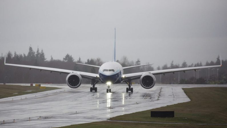 Un avión Boeing en Paine Field, en Everett, Washington, el 24 de enero de 2020. (Jason Redmond/AFP a través de Getty Images)