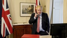 Primer ministro del Reino Unido Boris Johnson da positivo para el virus del PCCh