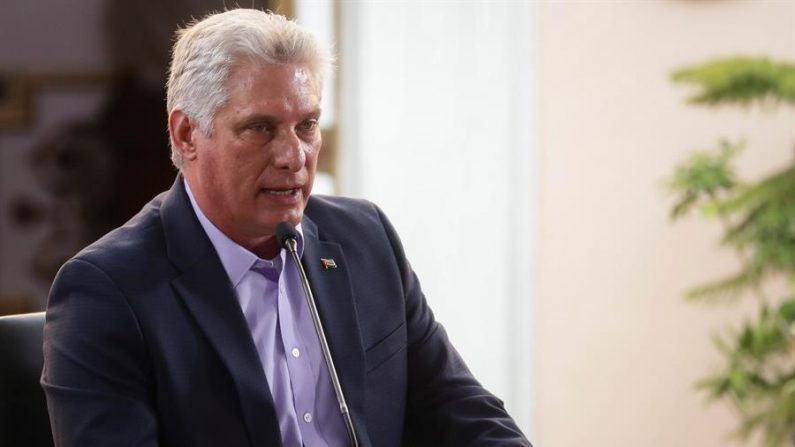 En la imagen un registro del líder de Cuba, Miguel Díaz-Canel, a quien más de 3300 personas le habían solicitado la liberación del artista visual y activista opositor cubano Luis Manuel Otero Alcántara. EFE/Archivo