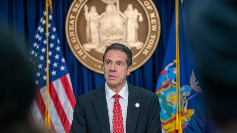 El gobernador de Nueva York, Andrew Cuomo, habla durante una conferencia de prensa en la ciudad de Nueva York el 2 de marzo de 2020. (David Dee Delgado/Getty Images)