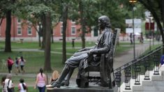 Harvard les dice a sus profesores que confíen en que alumnos no harán trampa al tomar exámenes online
