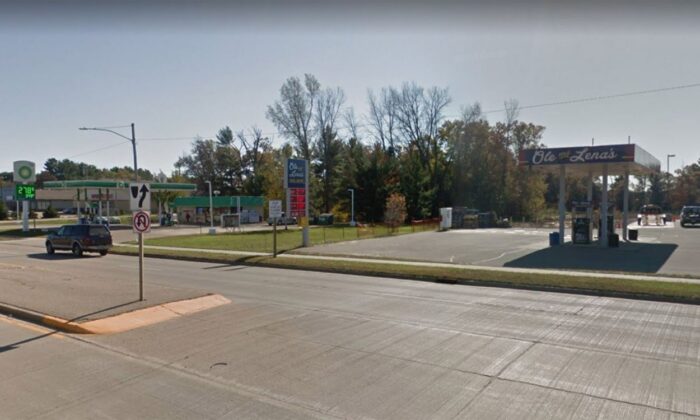 Un usuario de GasBuddy informó del bajo precio de un depósito de combustible de Ole y Lenas en Wautoma, Wisconsin, lo que lo convierte posiblemente en el gas más barato de Estados Unidos. (Google Maps)