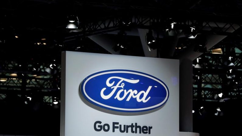 Ford señaló que sus ingresos se redujeron a 34.320 millones de dólares, un 14,9 % menos que en 2019 y que sus pérdidas ajustadas antes de intereses e impuestos supusieron 632 millones de dólares frente a los 2.447 millones de beneficios ajustados el año anterior. EFE/Jason Szenes/Archivo
