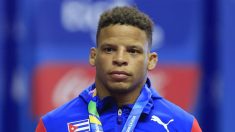 Cuba reporta al luchador olímpico Ismael Borrero entre cinco deportistas con el virus del PCCh