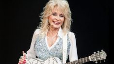 La legendaria cantante Dolly Parton dona un millón de dólares para investigar la cura para el COVID-19