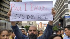 Familias de presos muertos en penal venezolano acusan a las autoridades de masacre