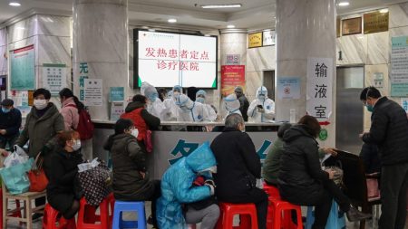 Documentos filtrados de las autoridades en Wuhan revelan la escala del encubrimiento sobre el virus