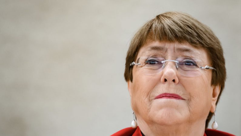 La alta comisionada de las Naciones Unidas para los Derechos Humanos, Michelle Bachelet, asiste a la inauguración del principal período de sesiones anual del Consejo de Derechos Humanos de las Naciones Unidas el 24 de febrero de 2020 en Ginebra. (Fabrice Coffrini/AFP vía Getty Images)
