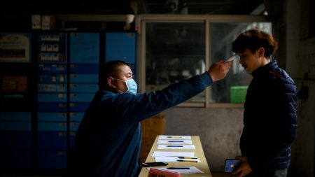 Citar sin contexto cifras de casos en China es «perjuicio para el pueblo», dice experto en periodismo
