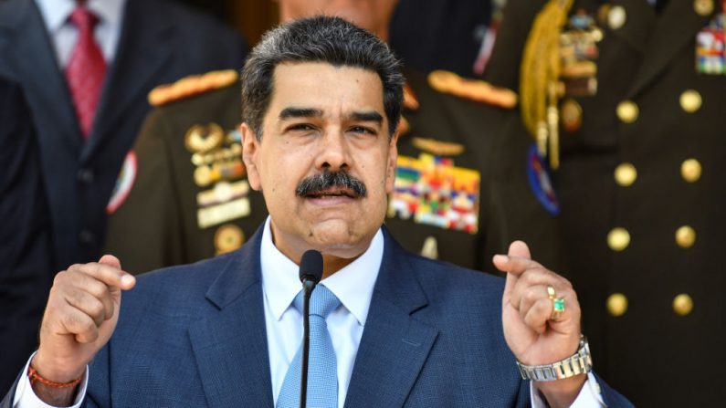 El líder venezolano Nicolás Maduro habla durante una conferencia de prensa en el Palacio de Miraflores el 12 de marzo de 2020 en Caracas, Venezuela. (Carolina Cabral/Getty Images)