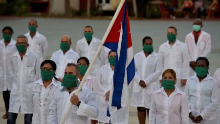 Confederación Médica Argentina rechaza la llegada de médicos cubanos al país