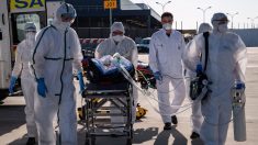 Francia supera la barrera de los 7500 muertos por el virus del PCCh