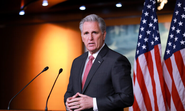 Líder de la minoría de la Cámara, el representante Kevin McCarthy (republicano por California) en una conferencia en el Capitolio en Washington el 9 de enero de 2020. (Charlotte Cuthbertson/The Epoch Times)